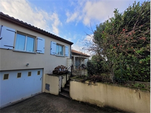 maison-villa à la vente -   86000  POITIERS, surface 104 m2 vente maison-villa - APR626988